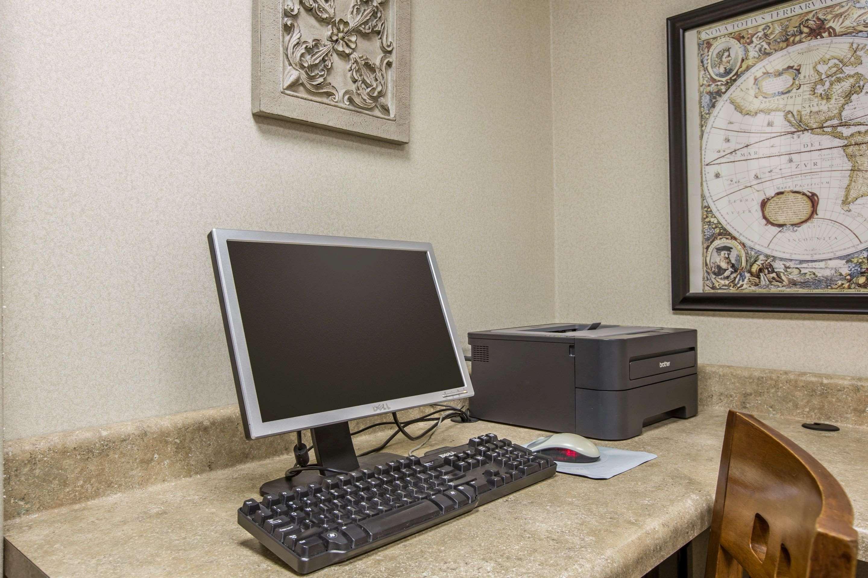 Quality Inn & Suites Hanes Mall Winston-Salem Buitenkant foto
